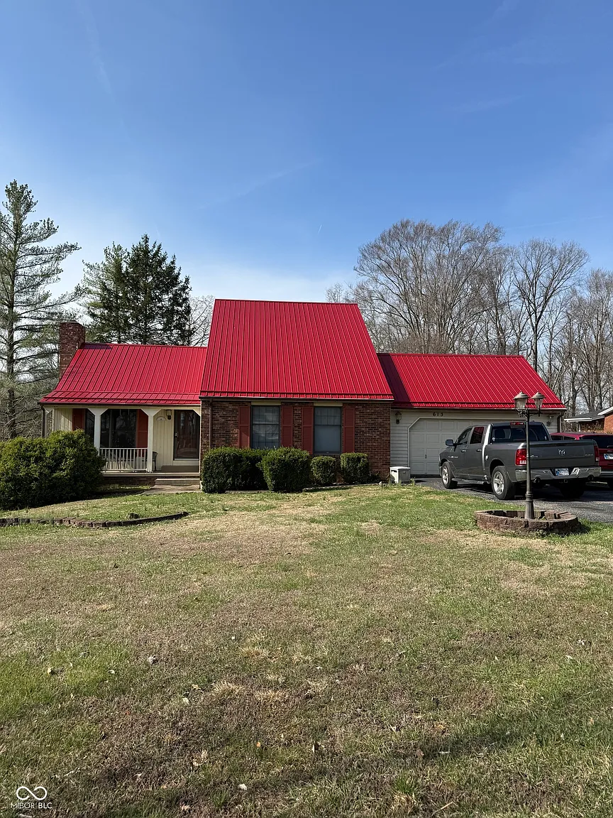 613 N Shady Ln photo 1