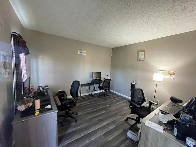 4542 Hearthstone Way — Photo 11