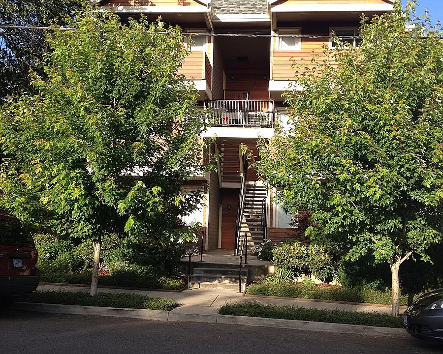 1st image of 3930 N Montana Ave Unit 5