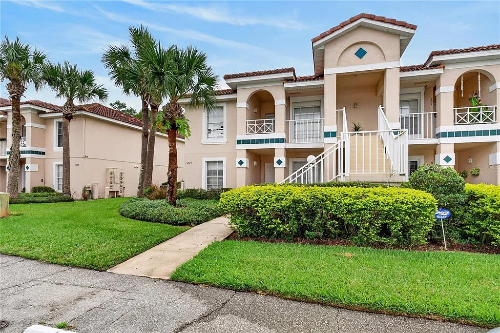13829 Timberland Dr — Photo 3