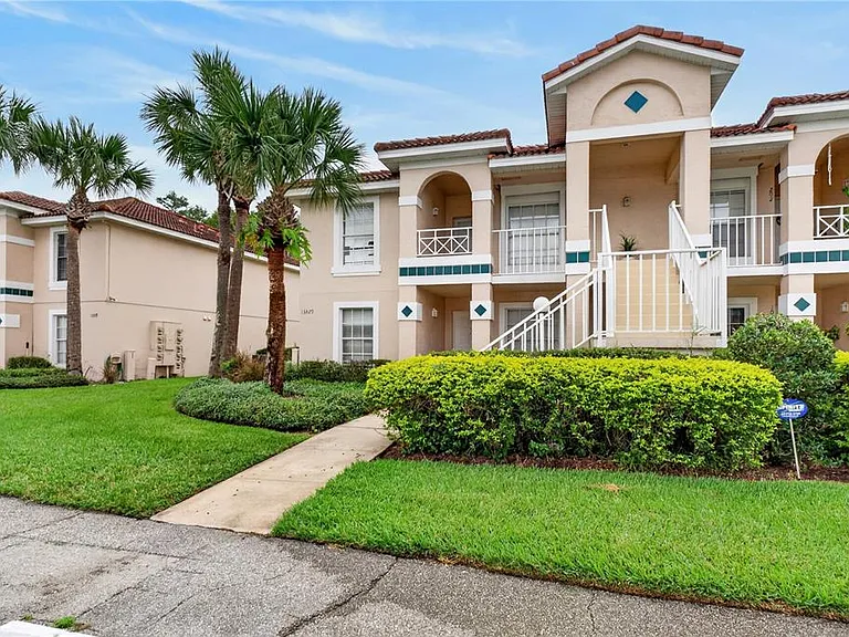 13829 Timberland Dr #101 — Photo 3