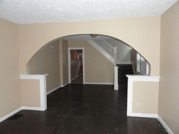 4th image of 425 N Oakland Ave