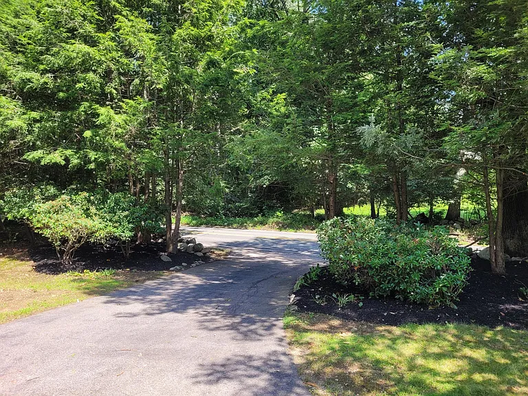 2399 Bay Rd — Photo 30