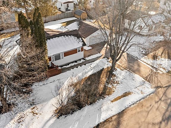 2nd image of 953 Sylvan Street