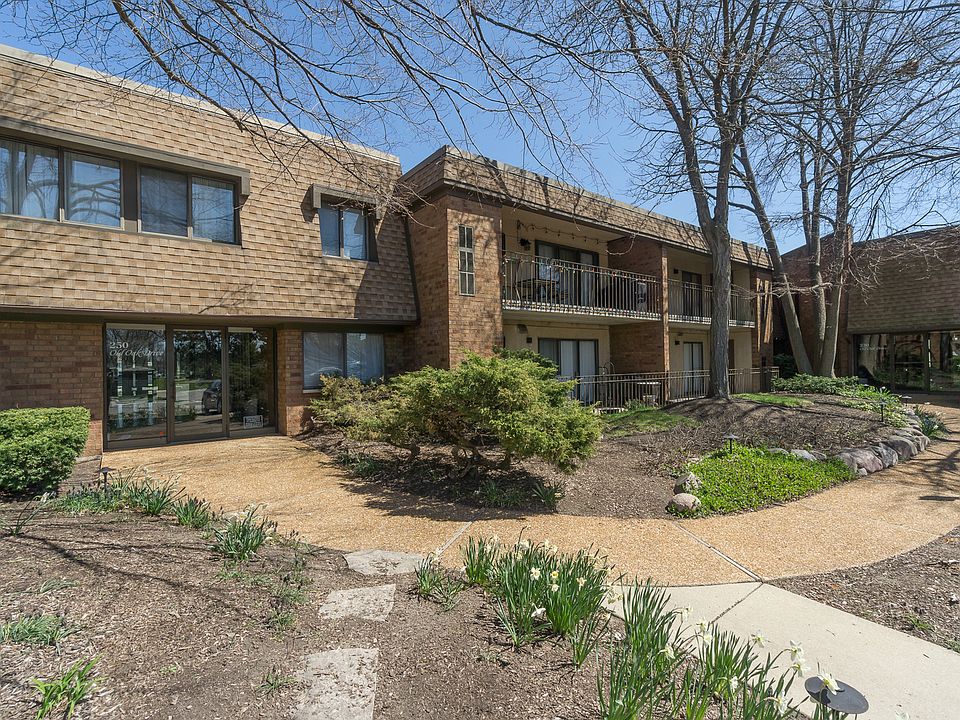 1st image of 250 Old Oak Dr APT 172