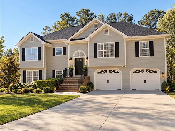 1045 Crystal Water Dr SE, Lawrenceville, GA 30045