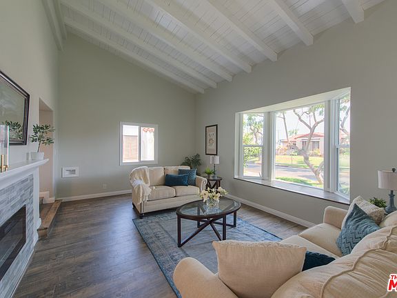 3rd image of 4105 Edgehill Dr