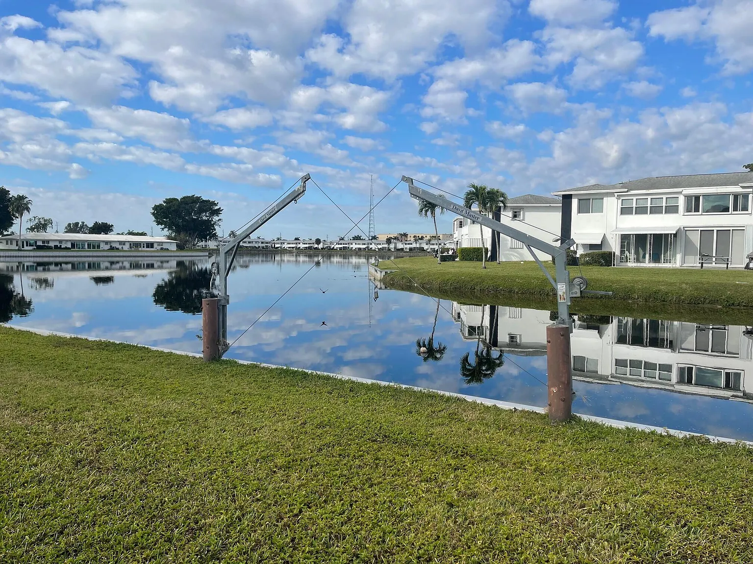 2 bed, 1.0 bath, 1090 sqft, $2,500 — Photo 2