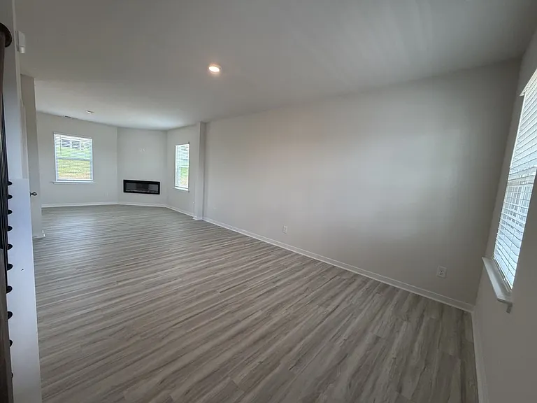 270 Mary Locke Way — Photo 4