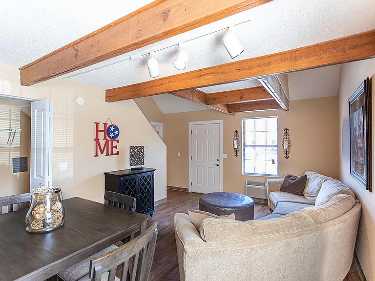 Fairway Meadows Townhomes — Photo 39