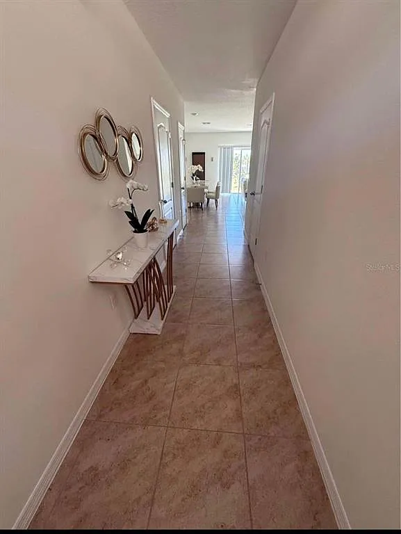 3 bed, 2.5 bath, 1464 sqft, $2,050 — Photo 2