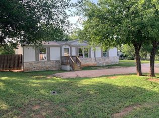 823 Driftwood Ln, Cottonwood Shores, TX 78657