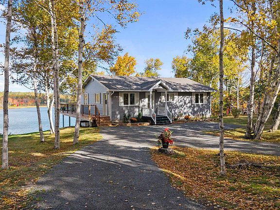 2nd image of 83 Bay Loch Rd