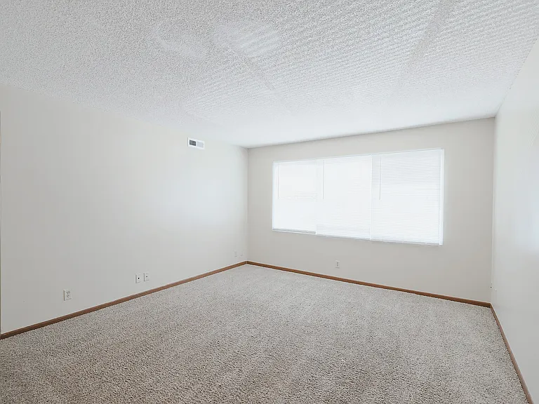 4620 Meredeth St #5 — Photo 7