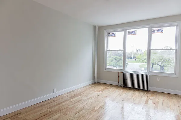 Rented by Grand & Co. | media 1