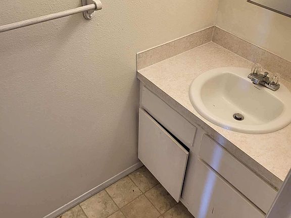 5th image of 2016 5th Ave APT 3