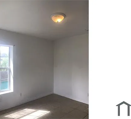 808 S Locust Ave — Photo 9