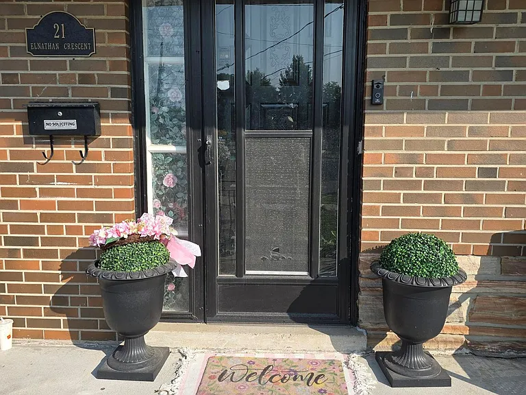 21 Elnathan Cres #MAIN — Photo 2