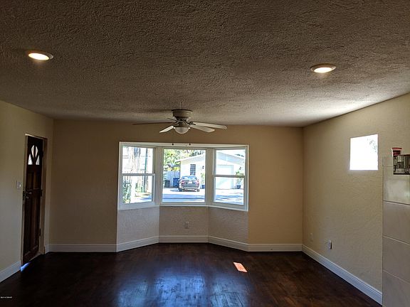 2nd image of 380 Coquina Ave