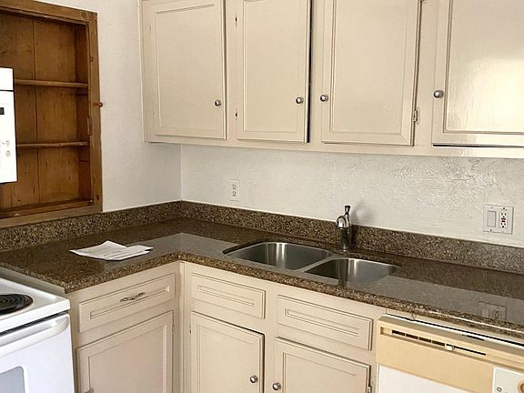 3rd image of 2646 1/2 Persa St #1