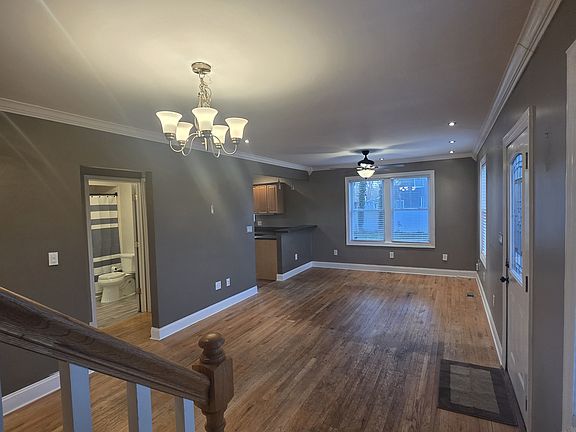 2nd image of 26 Joseph Pl