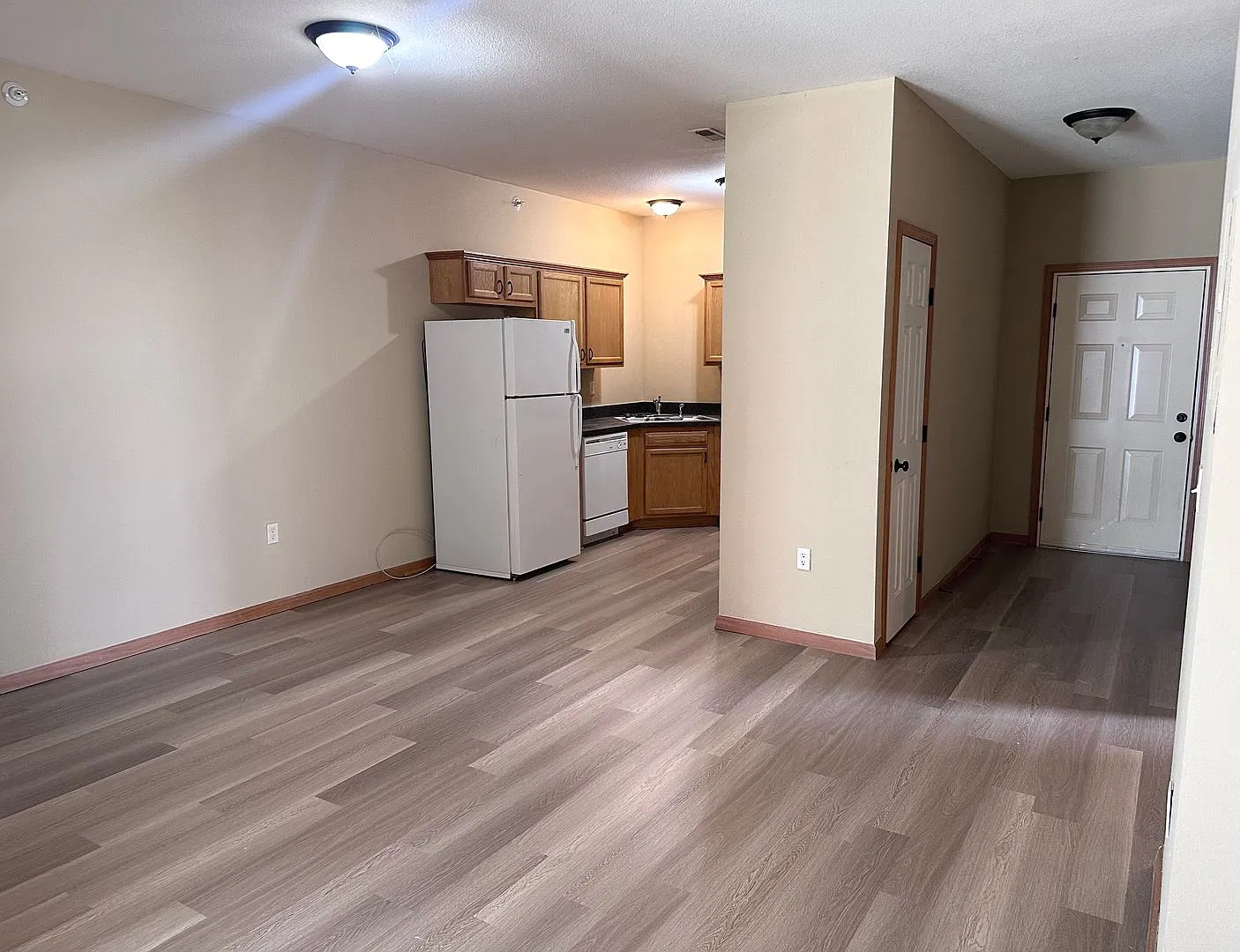 2 Bed | 2 Bath Apartment on the 1st Floor in Grain Valley at the Creekside Village Apartments — Photo 3