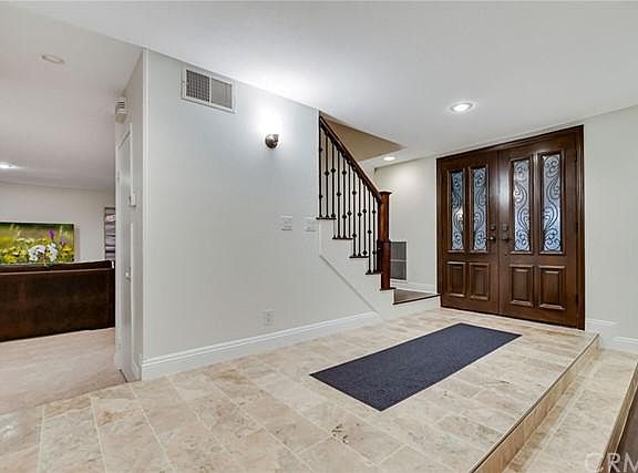 5th image of 159 Chestnut Hill Pl