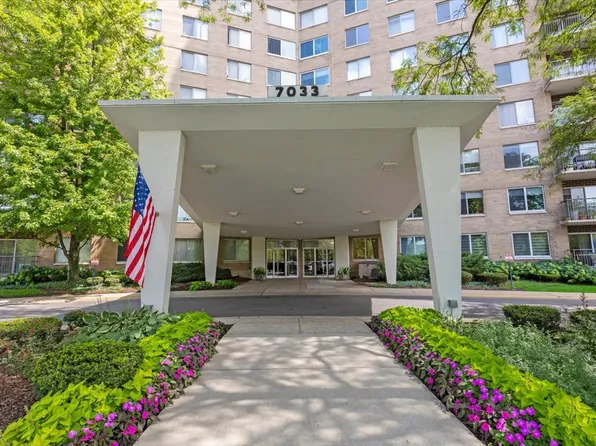 7033 N Kedzie Ave APT 310, Chicago, IL 60645
