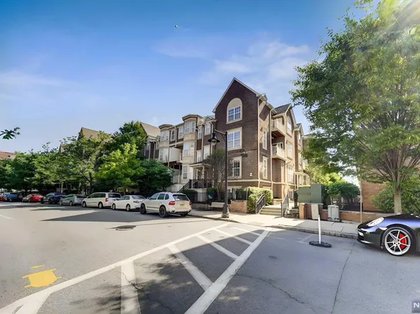 200 Dey St Unit 238, Harrison, NJ 07029