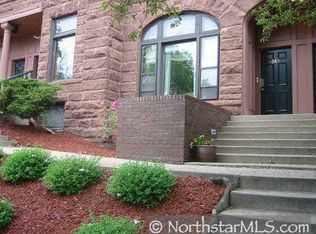 345 Ramsey St, Saint Paul, MN 55102