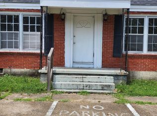 1297 E Broad St #1297, West Pt, MS 39773