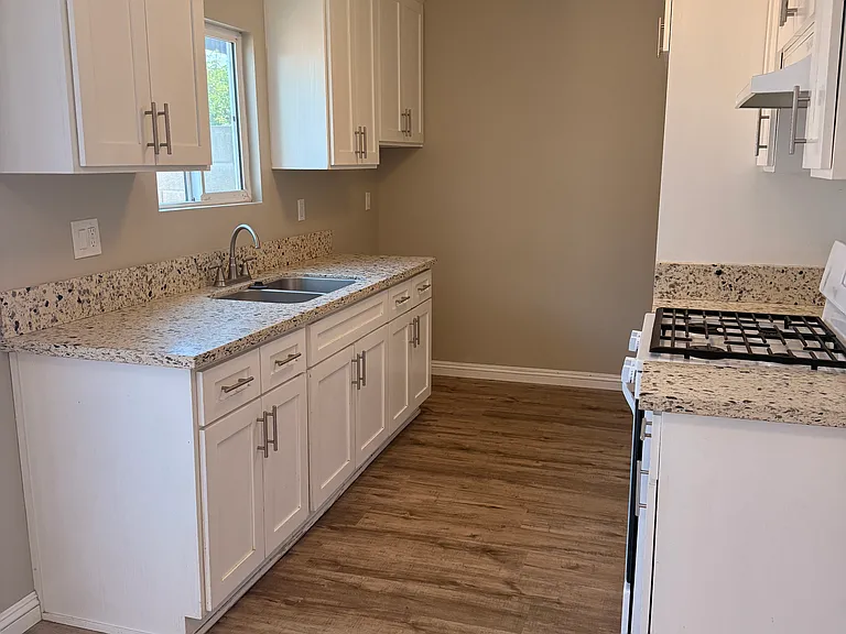 12742 Kalnor Ave #4 — Photo 4