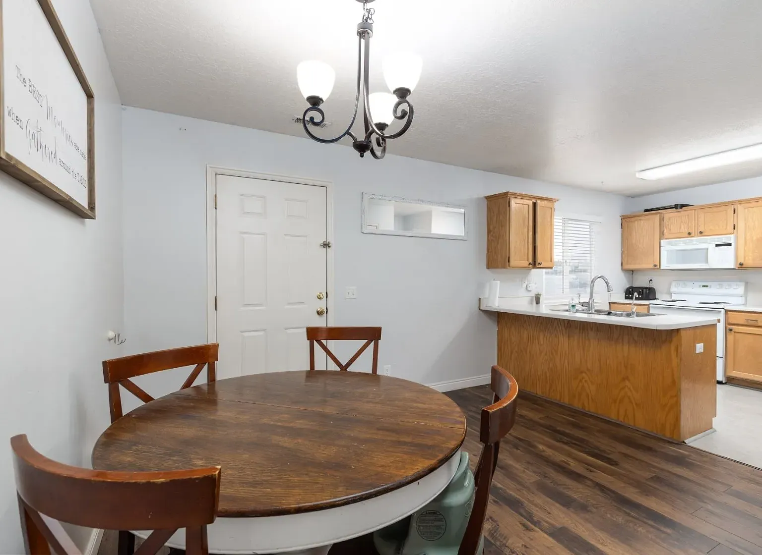 824 Ogden — Photo 2
