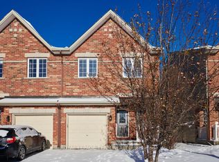 541 Salzburg Dr, Ottawa, ON K4A 0C6