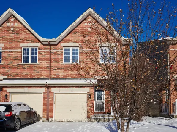 541 Salzburg Dr, Ottawa, ON K4A 0C6