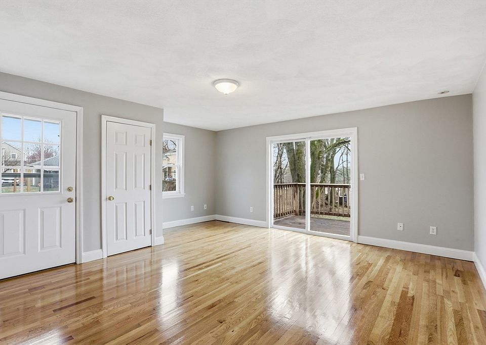 1st image of 18-20 Buck St #1