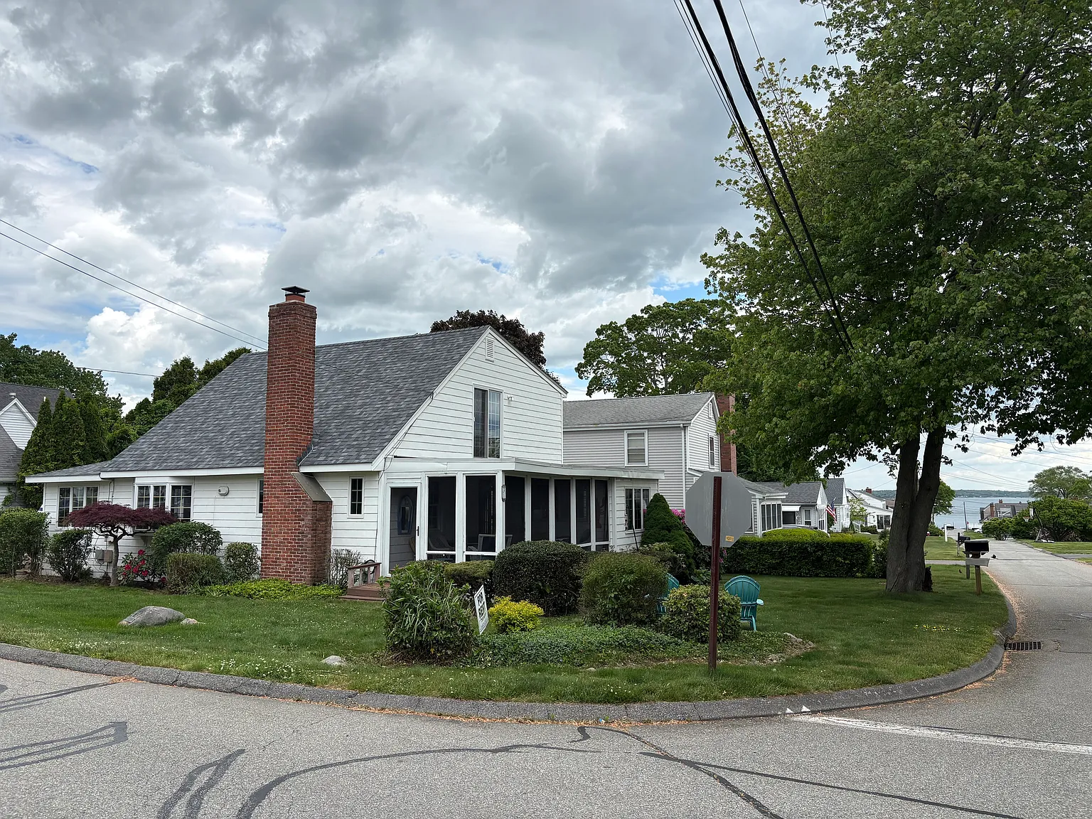31 Sea Breeze Ave — Photo 2