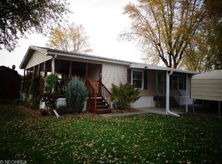 217 Shel Mar Dr SE, New Philadelphia, OH 44663