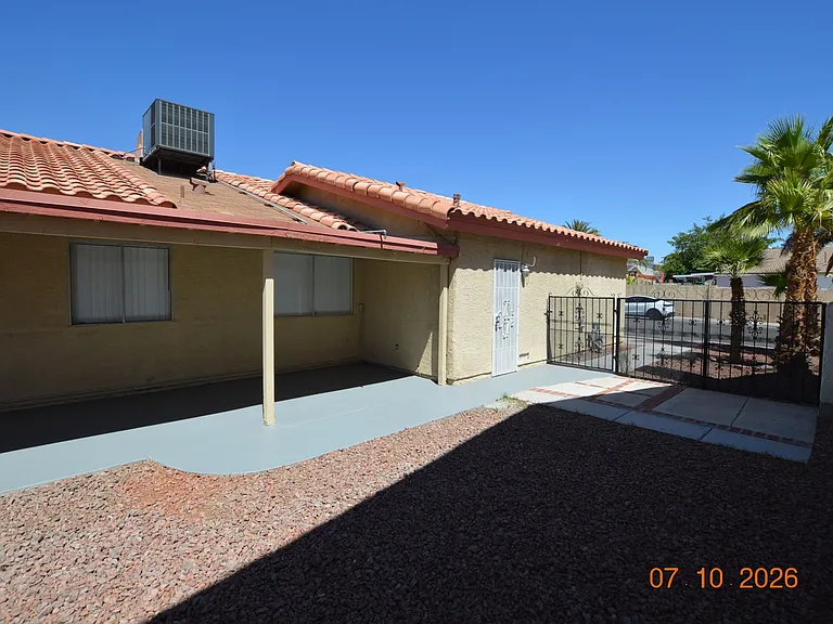 6845 Zamora Dr — Photo 19