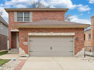 9242 S Springfield Ave, Evergreen Park, IL 60805