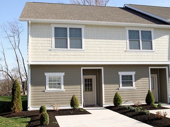 2nd image of 189 Blackbird Village Cir