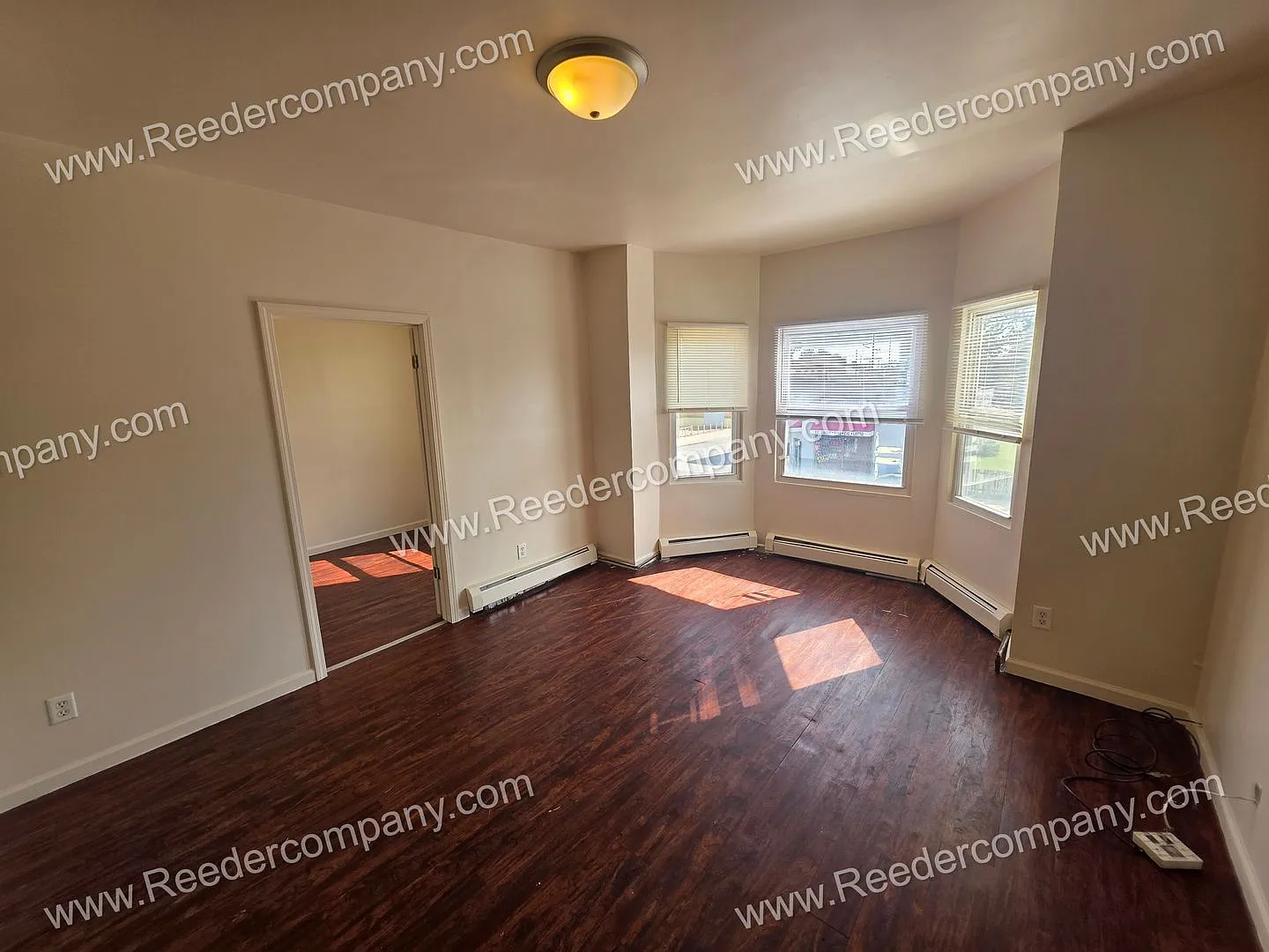 3802-04 Euclid Avenue — Photo 2