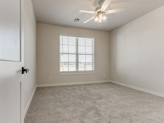 5th image of 2829 Crystal Creek Dr