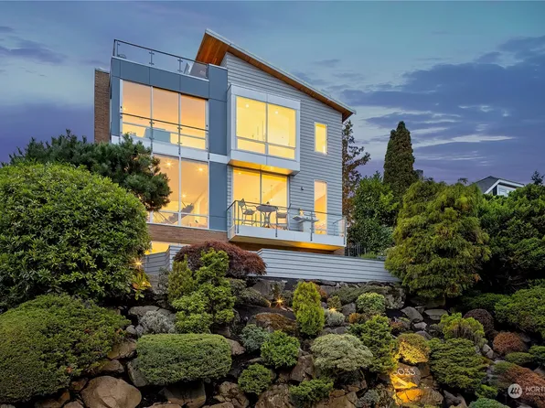 3033 26th Avenue W, Seattle, WA 98199