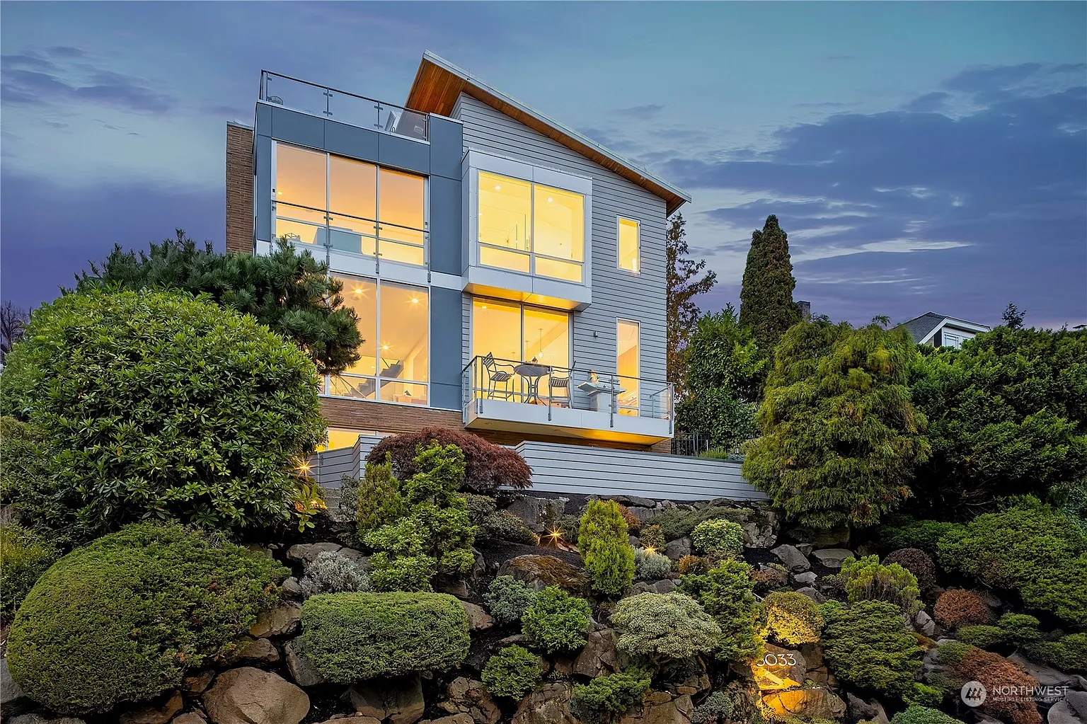 3033 26th Avenue W photo 1
