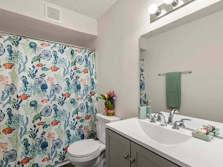 New Hanover Village Apartments — Photo 7