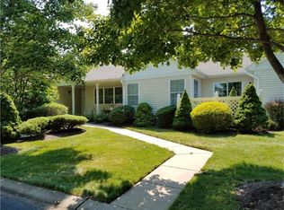 276 Nighthawk Dr, Monroe Township, NJ