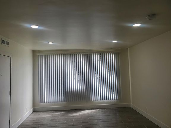 5th image of 3849 Potomac Ave APT 1