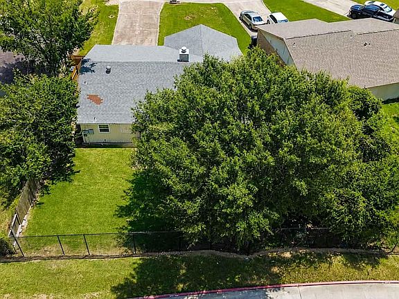 4th image of 8607 Sherrywood Dr