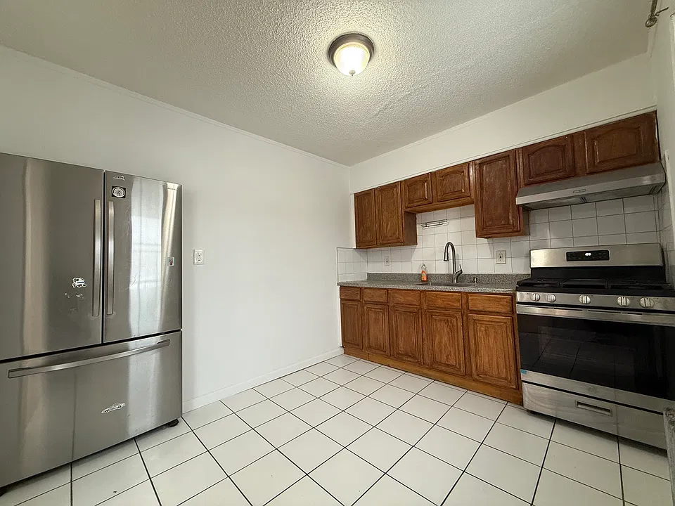 10417 Springfield Blvd #2